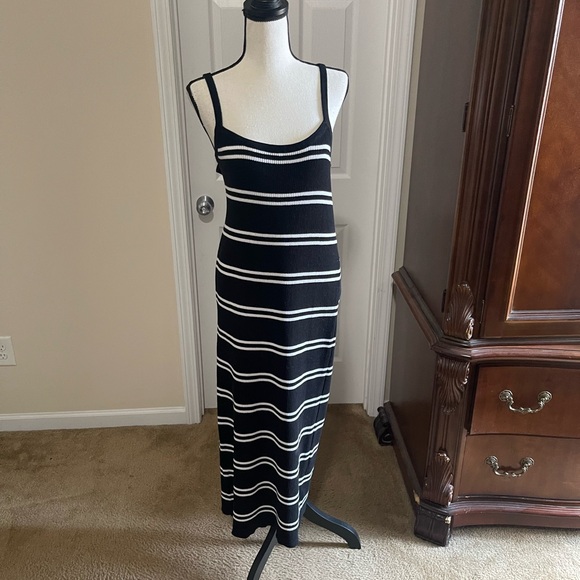 Eloquii Maxi Dress - Picture 3 of 10